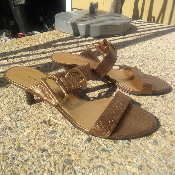 Ladies slides, low heel, size 8M. - Picture 4 of 5